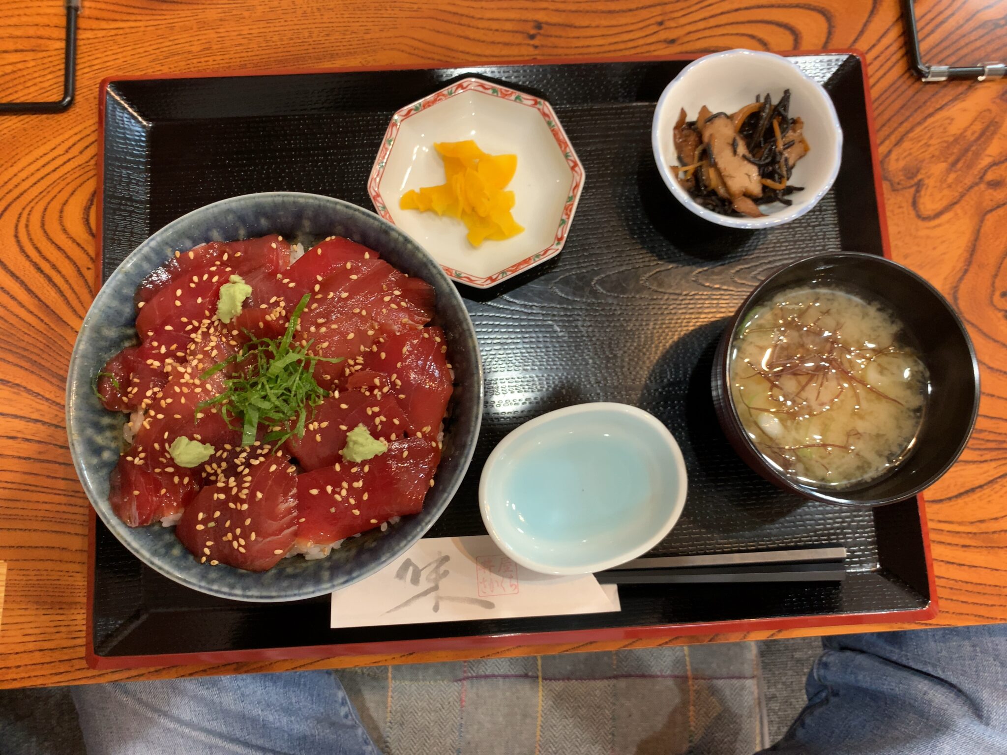 岩手県陸前高田市、ランチにオススメ『丼屋さかぐち』の海鮮丼！ | 沿線グルメ